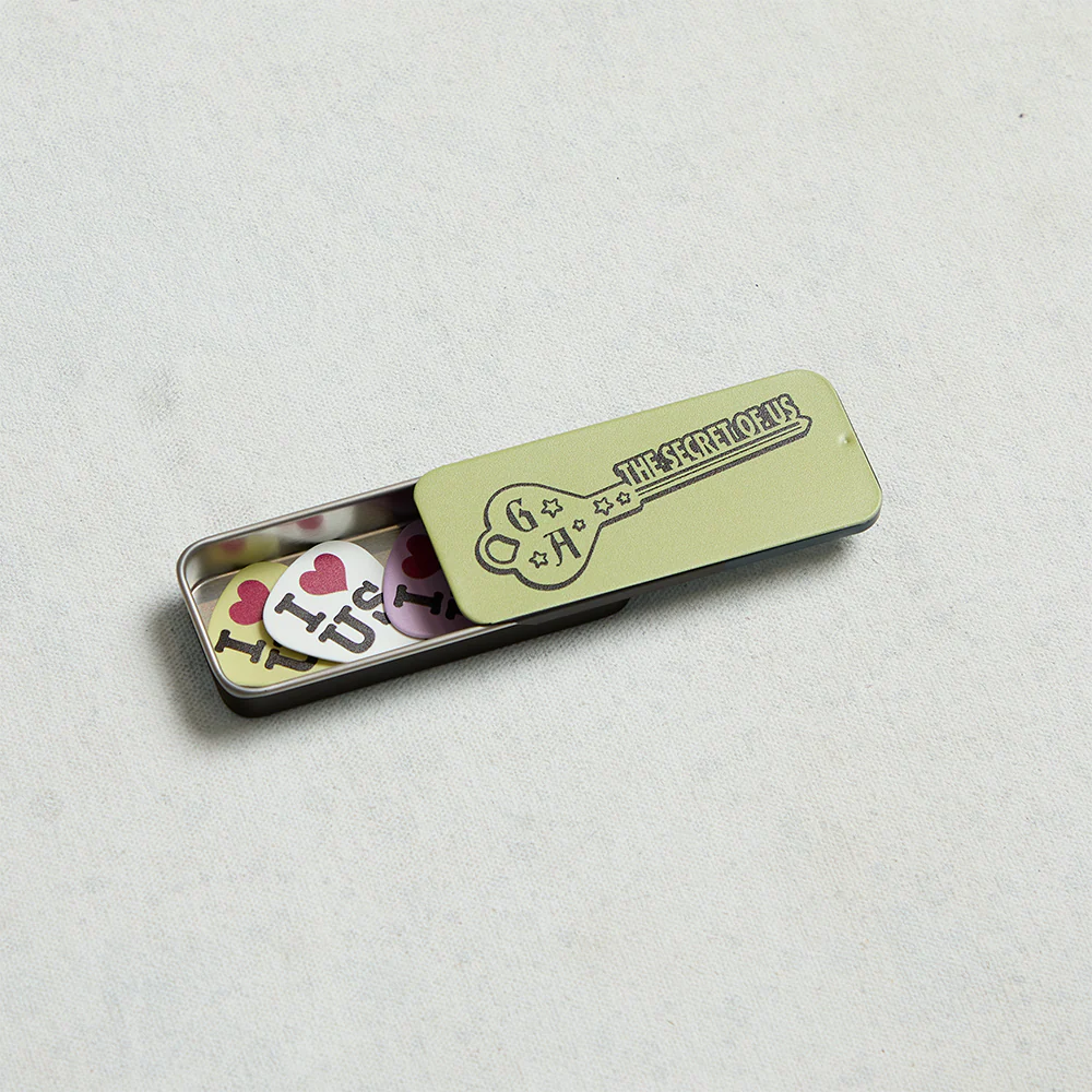 The Secret of Us Pick Case and Set